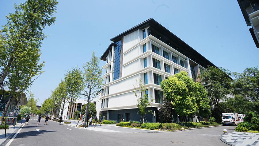 成都世运会运动员村开村迎客